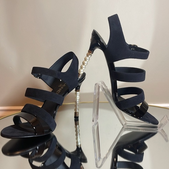 Chanel Interlocking CC Pearl heel sandals sz 39.5 - Picture 9 of 16